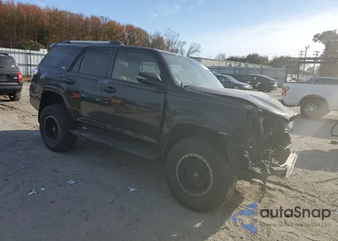 2019 Toyota 4Runner Sr5/Sr5 Premium z USA, uszkodzony, nr VIN JTEBU5JR3K5694532